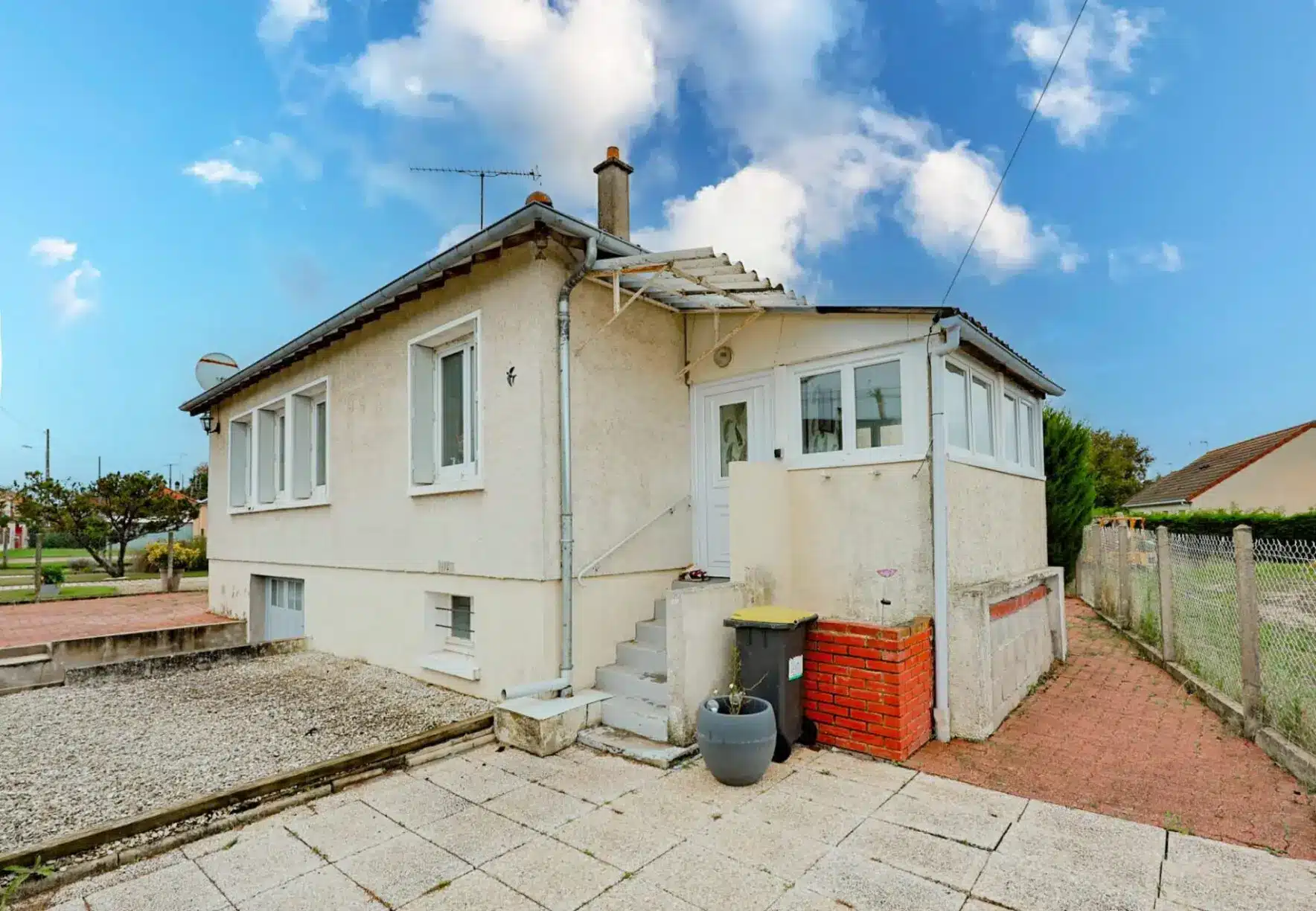 2 chambres – sous-sol total – Amilly St Firmin