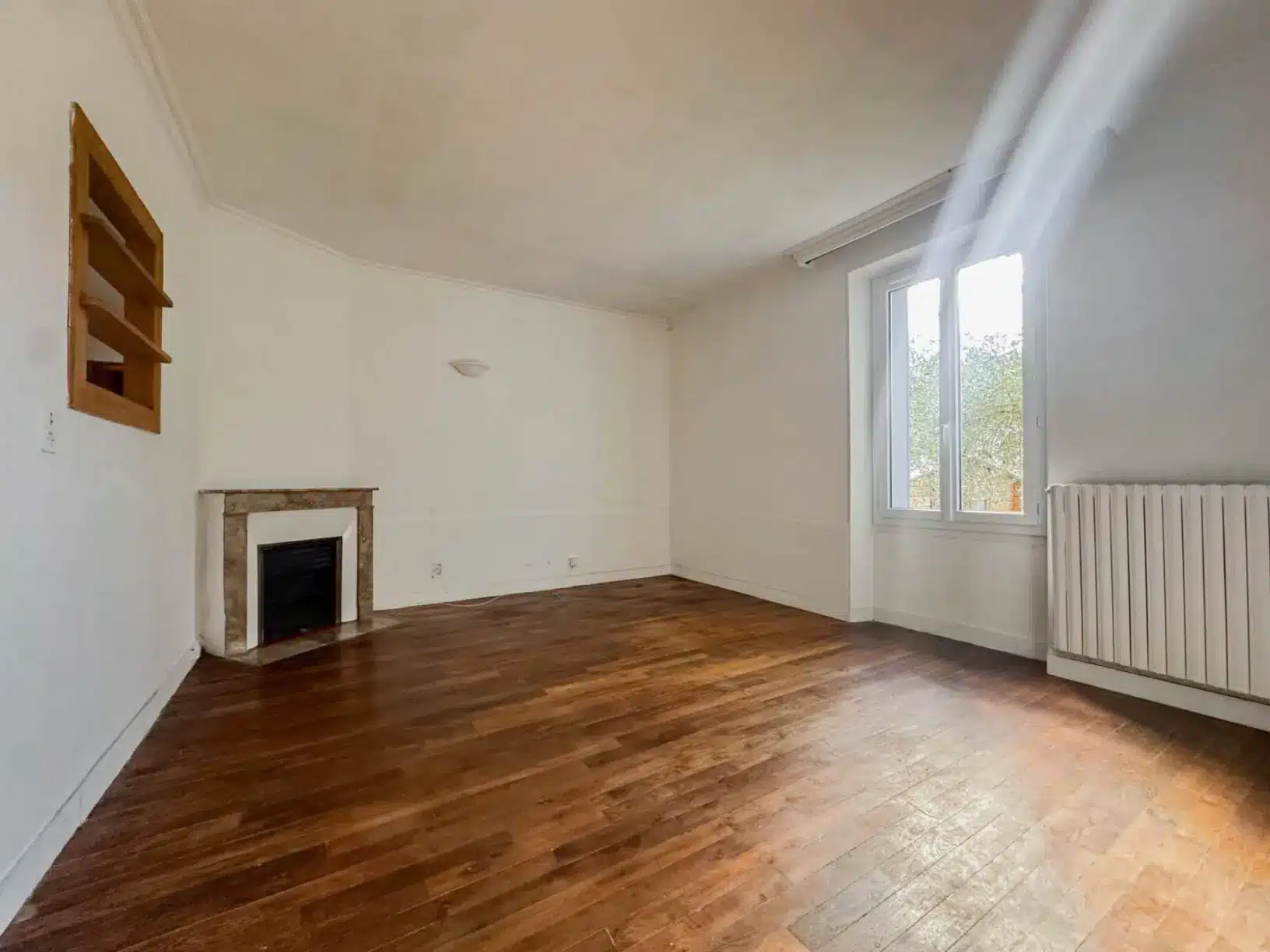 128 Beaux espaces – dépendance/écuries- Beaumont-du-Gatinais