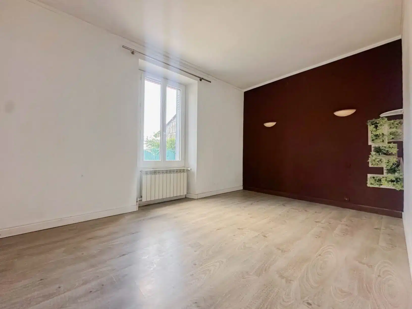 131 Beaux espaces – dépendance/écuries- Beaumont-du-Gatinais