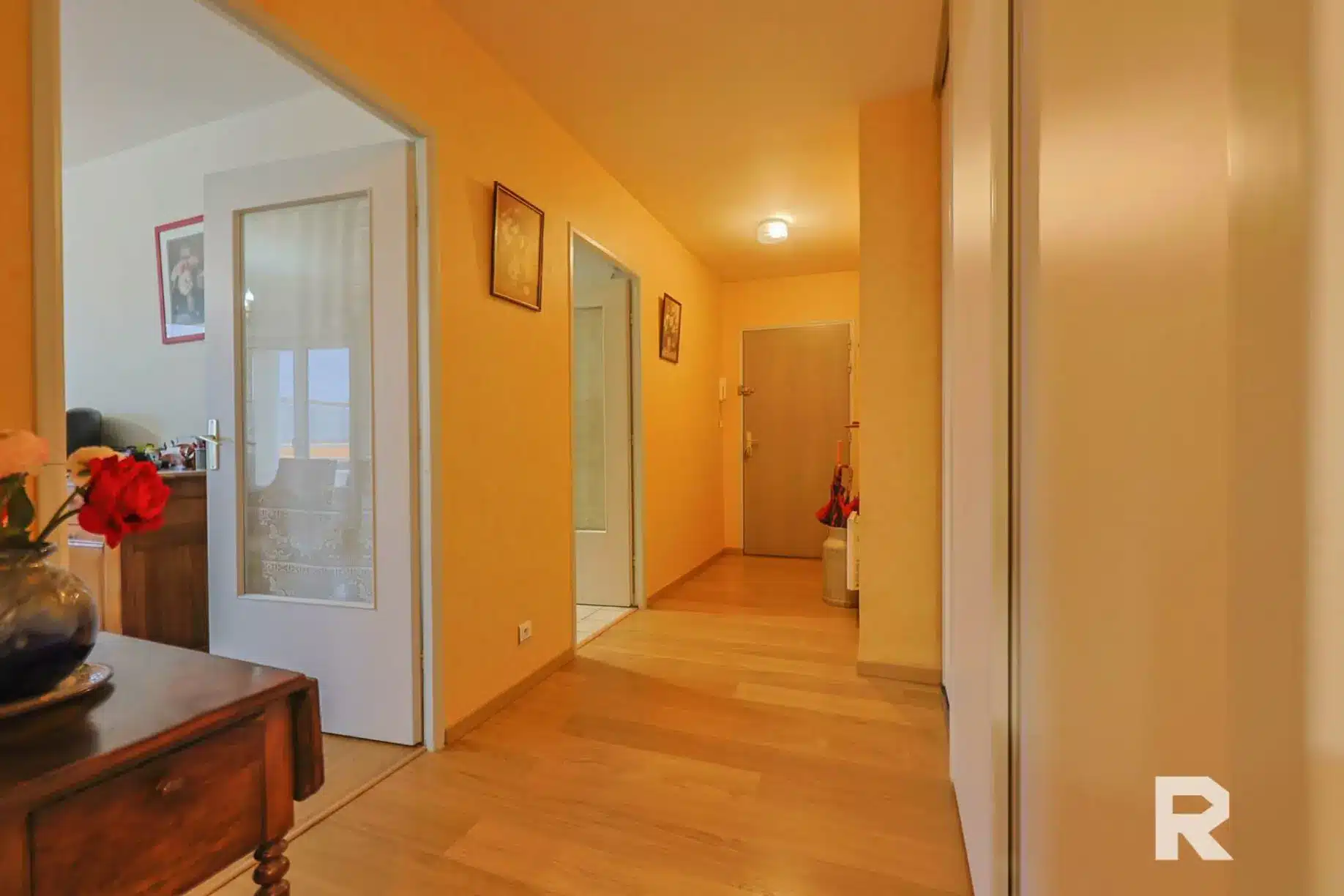 79 Appartement standing – 2 chambres – Garage – Place de parking
