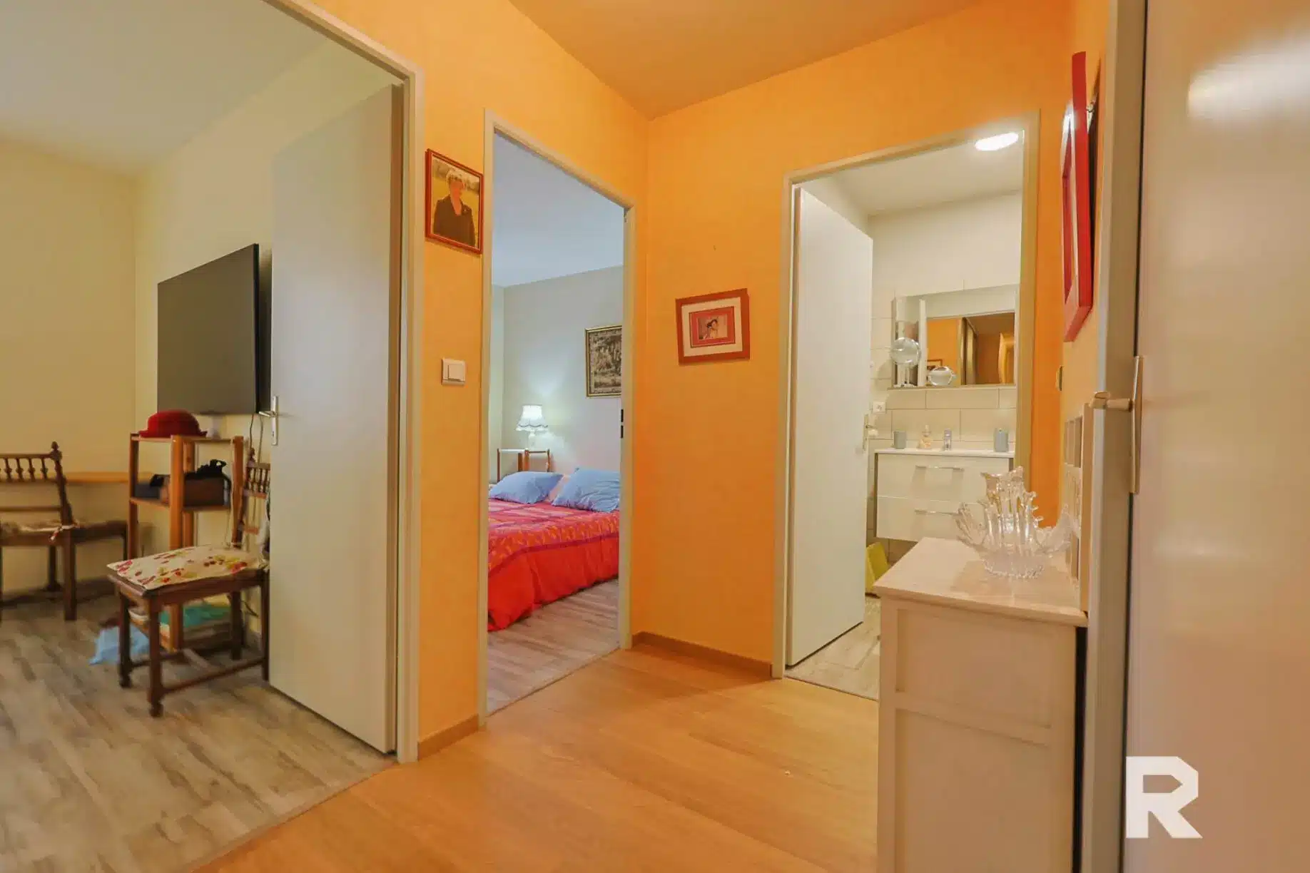 80 Appartement standing – 2 chambres – Garage – Place de parking