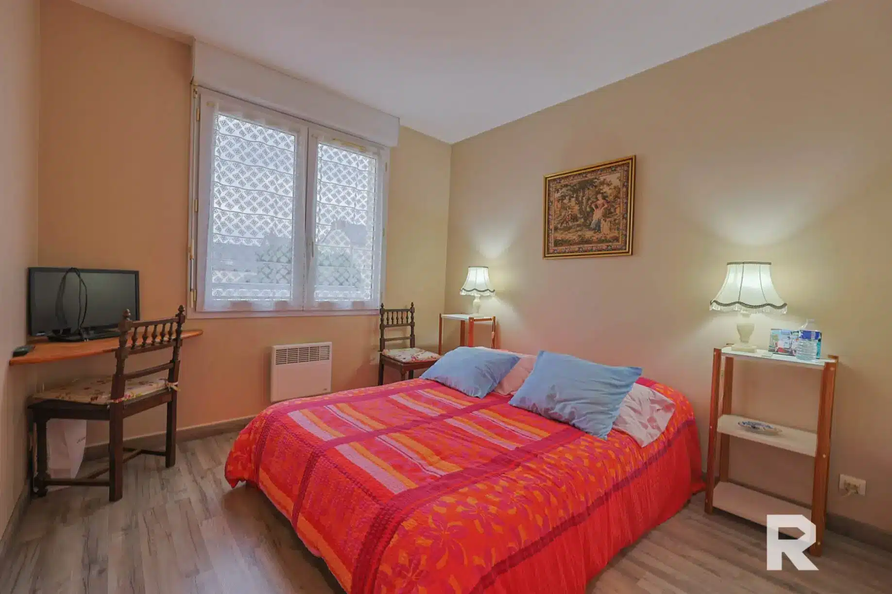 83 Appartement standing – 2 chambres – Garage – Place de parking