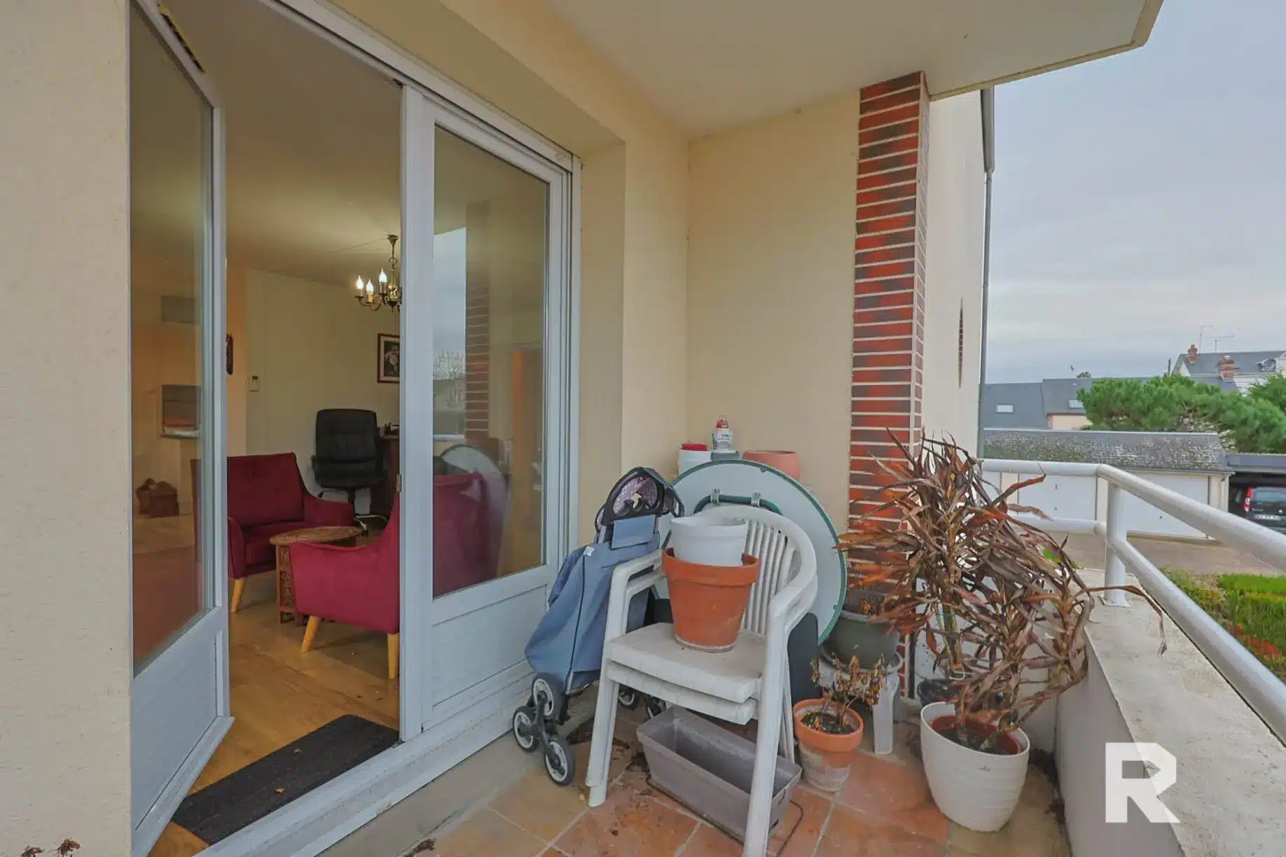 84 Appartement standing – 2 chambres – Garage – Place de parking