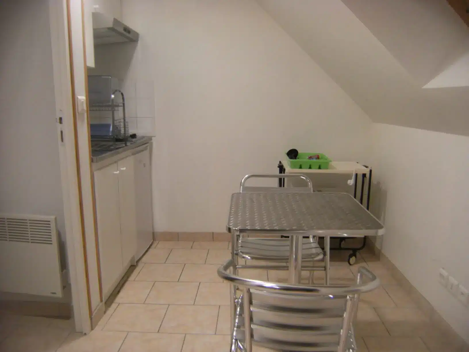 132 Immeuble de 4 lots – 3 T2 et 1 local commercial