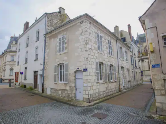 Immeuble de 4 lots – 3 T2 et 1 local commercial
