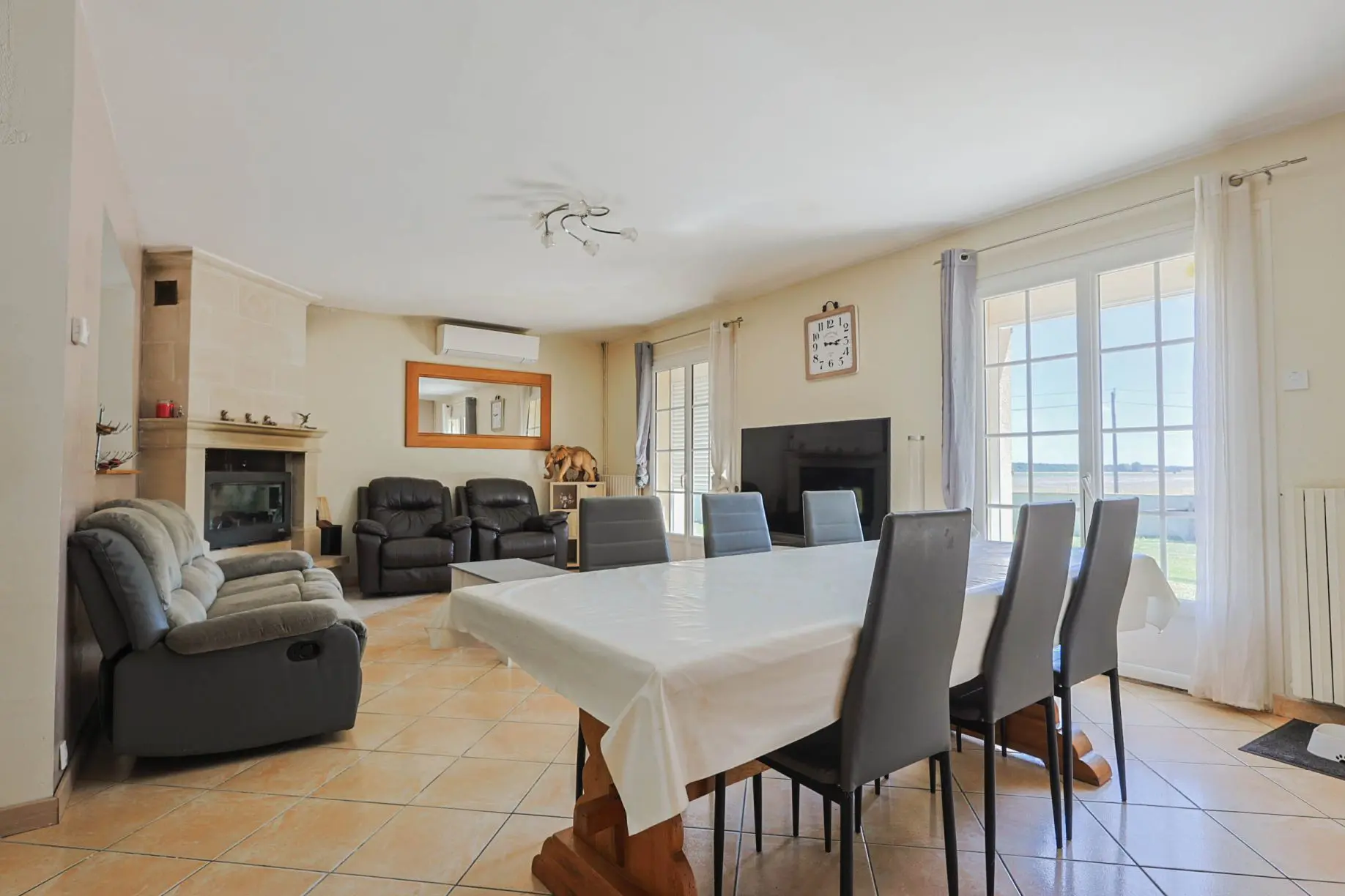 298 Maison 6 pièces 150 m²