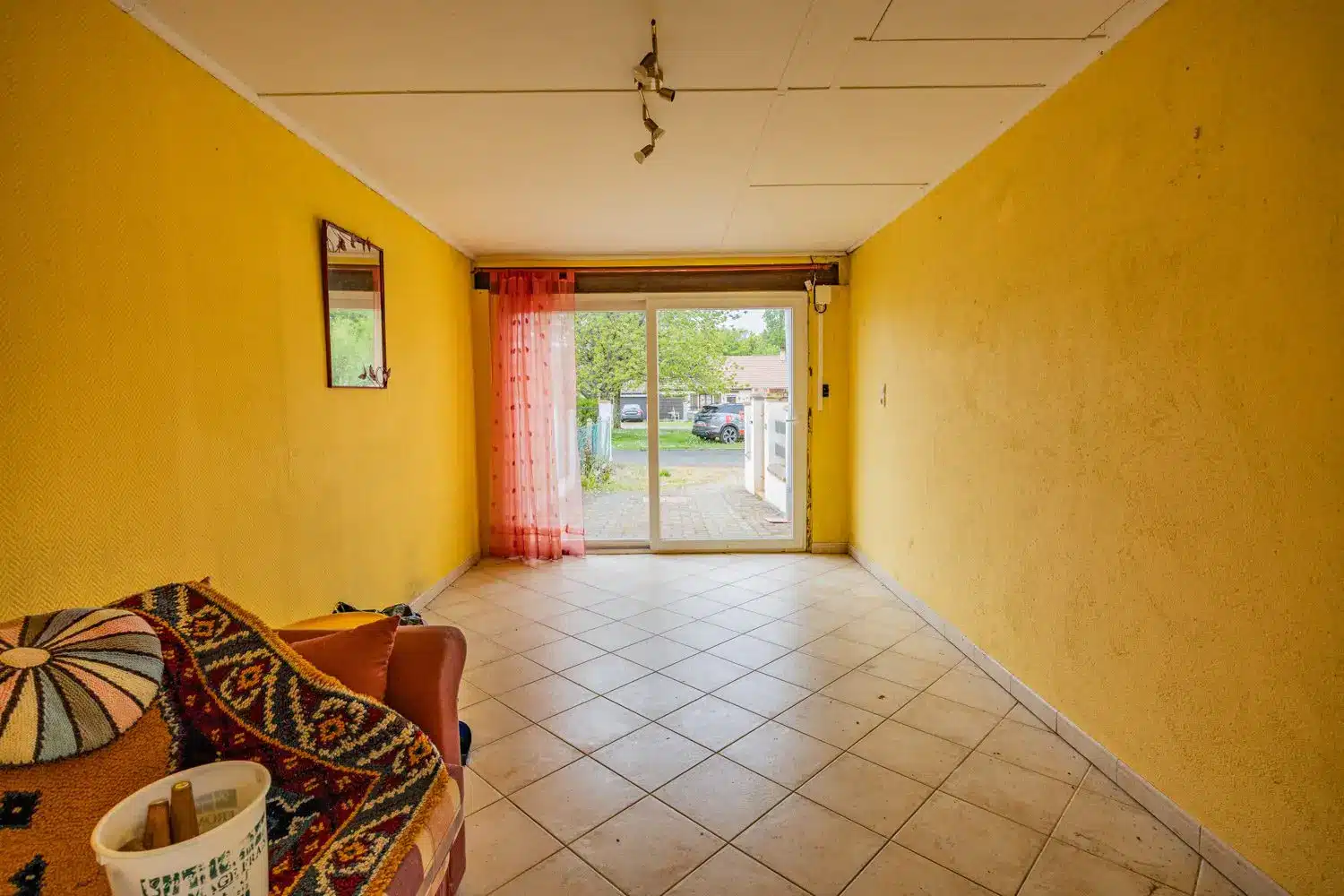 327 Maison à renover 2 chambres