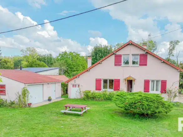 Maison bord du canal – 4 chambres – Cepoy