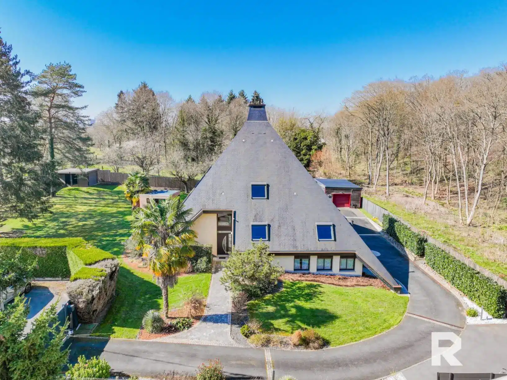 Maison 6 pièces 310 m² · à Amilly · 310 m² · 549 000 €