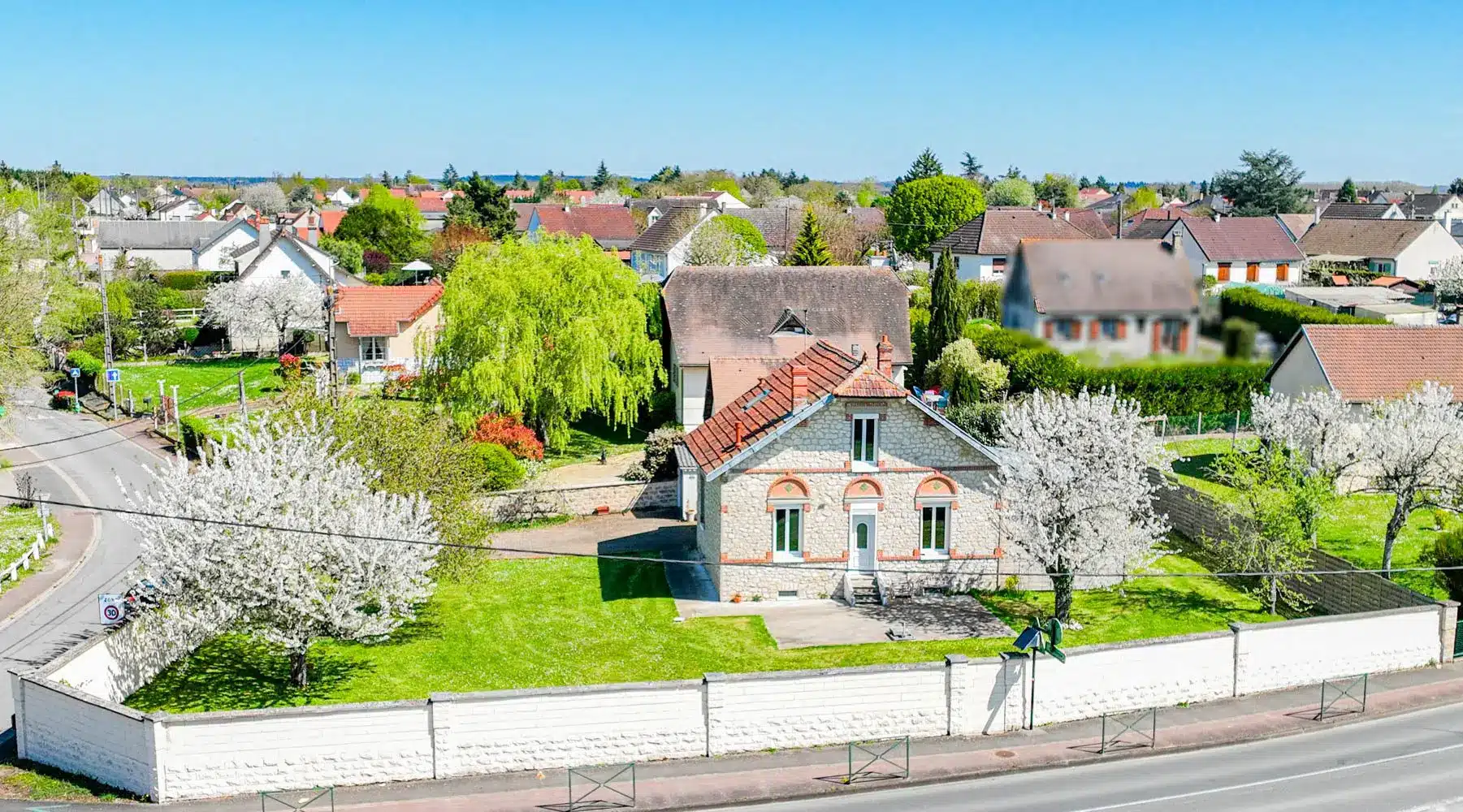 57 entièrement rénové – 4 chambres – A voir