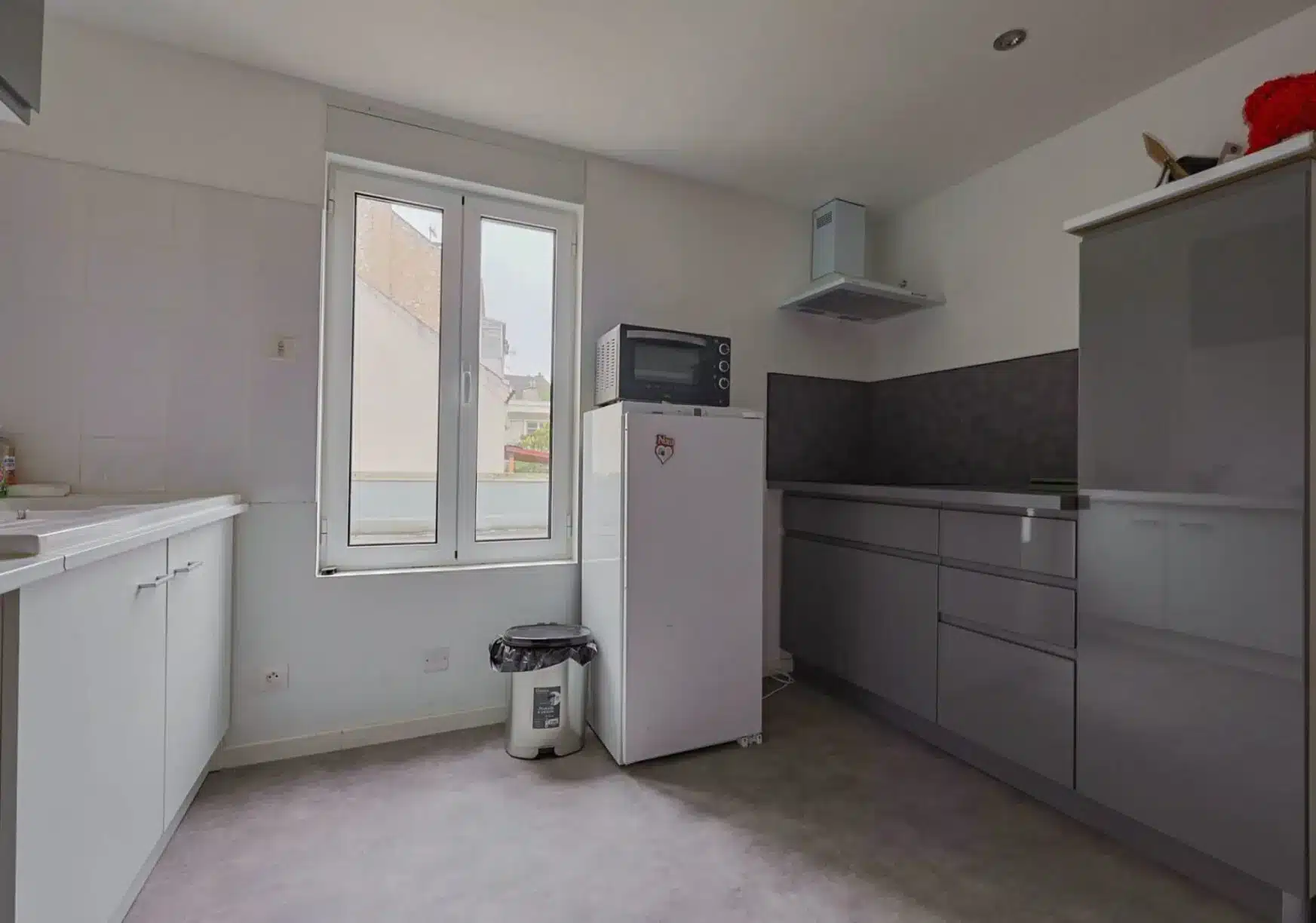 97 Immeuble – Montargis proche Centre – local commercial, studio et T3