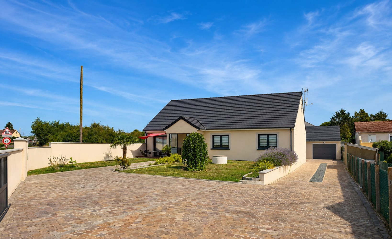 9CA00BC9-D462-4C70-AE9D-3DF36A298B00 Maison 2022 – 3 chambres – Prestations soignées