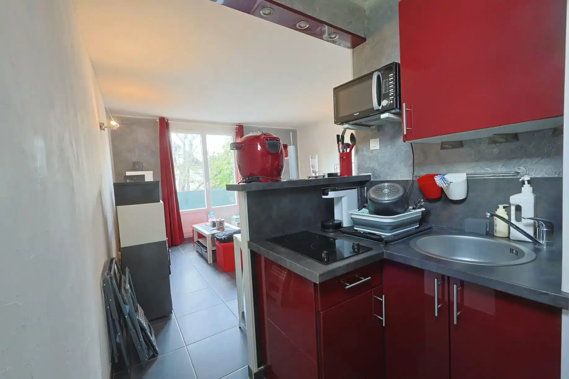 Appartement_VA2043-RESIDE_Immobilier-3-scaled Studio – Bord de Loire – Tram 500m