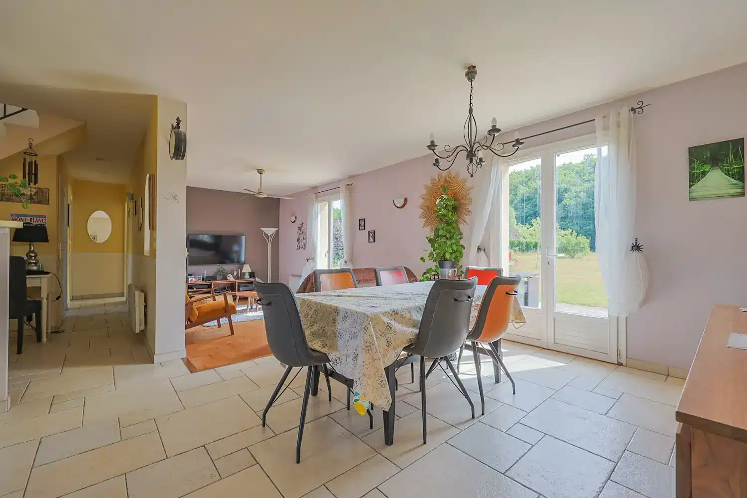 IMG_4353 Maison Familiale – 4 chambres – 2 salles d’eaux