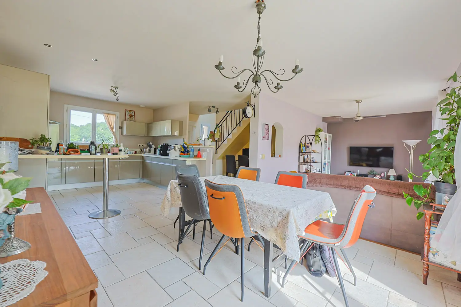 IMG_4355 Maison Familiale – 4 chambres – 2 salles d’eaux
