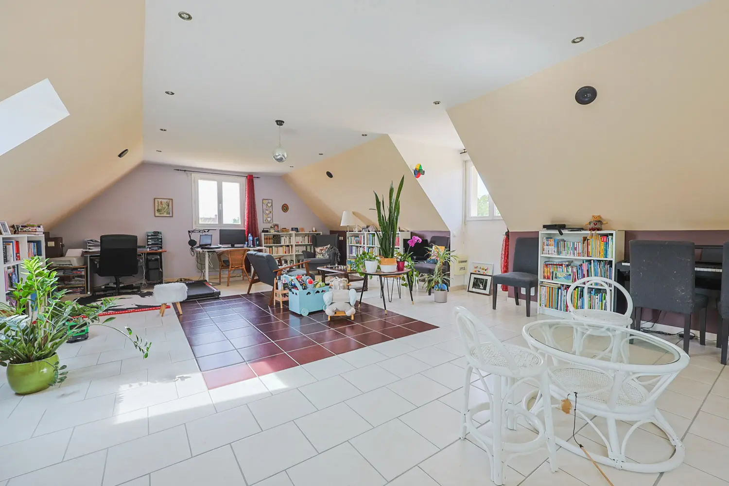 IMG_4365 Maison Familiale – 4 chambres – 2 salles d’eaux