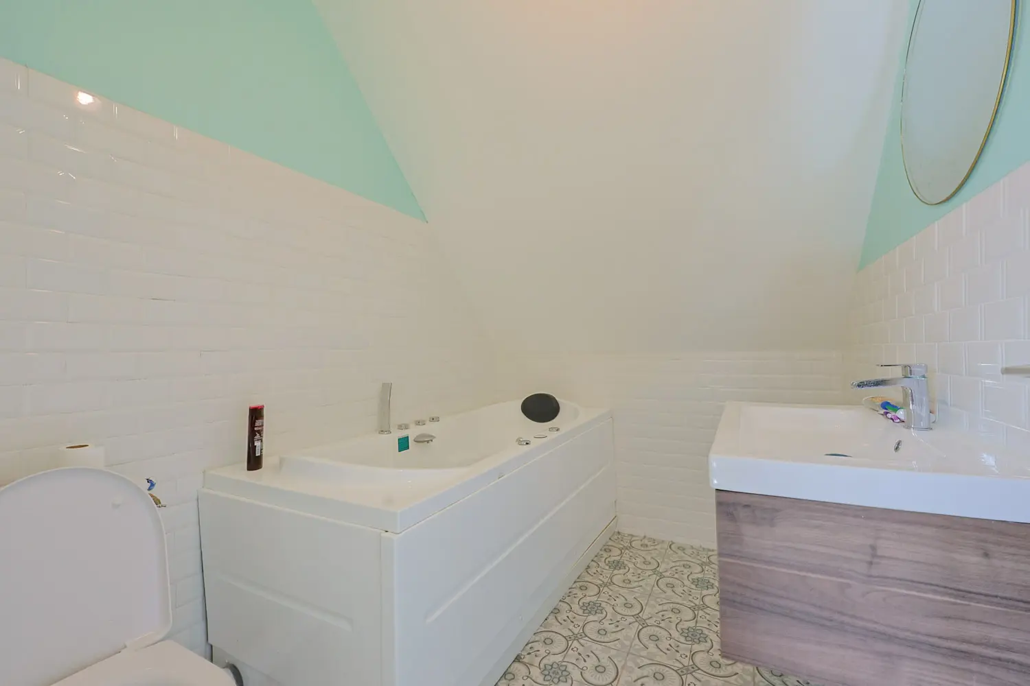 IMG_4368 Maison Familiale – 4 chambres – 2 salles d’eaux