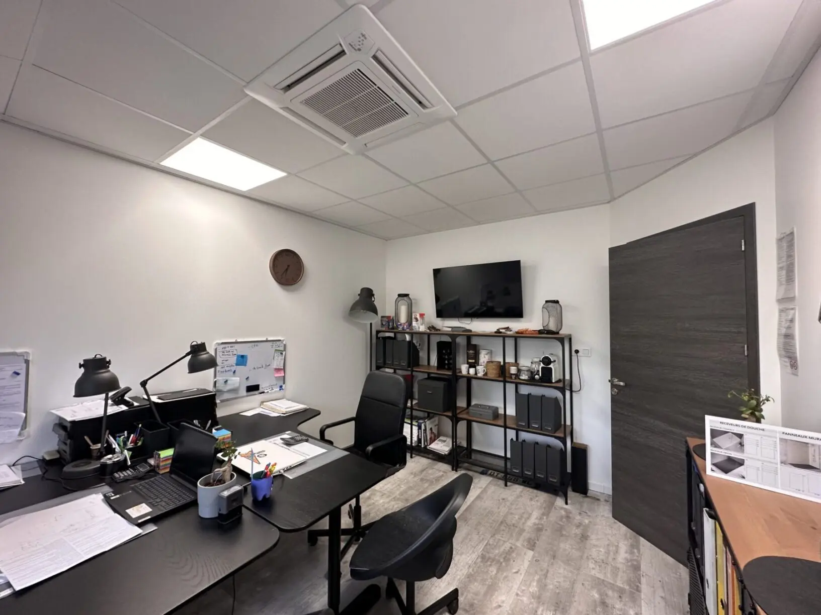 Immeuble_VI066-RESIDE_Immobilier-13-scaled Uniquement investisseur – Local professionel