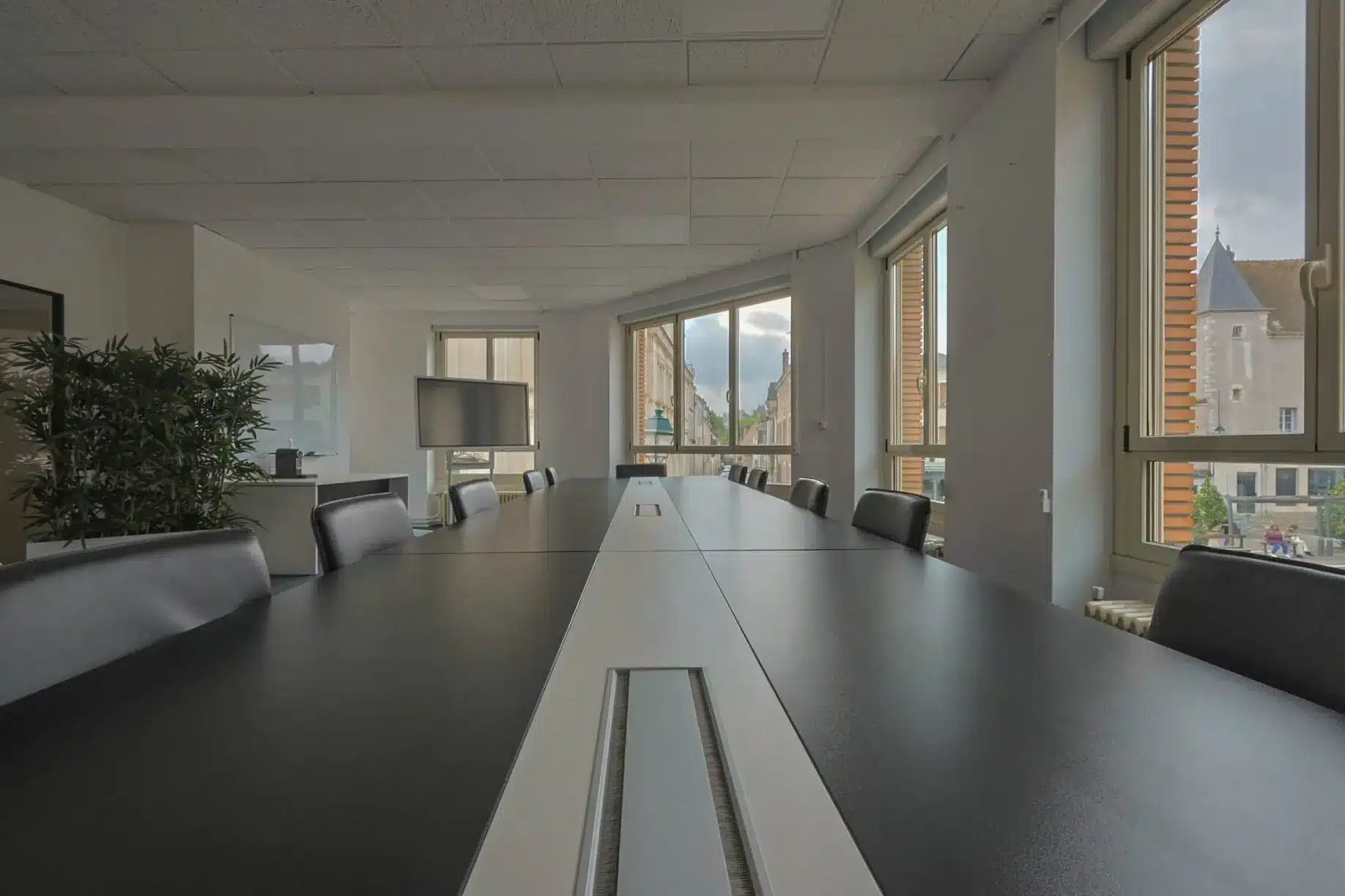 Immobilier-Pro_LP076-RESIDE_Immobilier-9-scaled Salle de Reunion – Montargis Centre