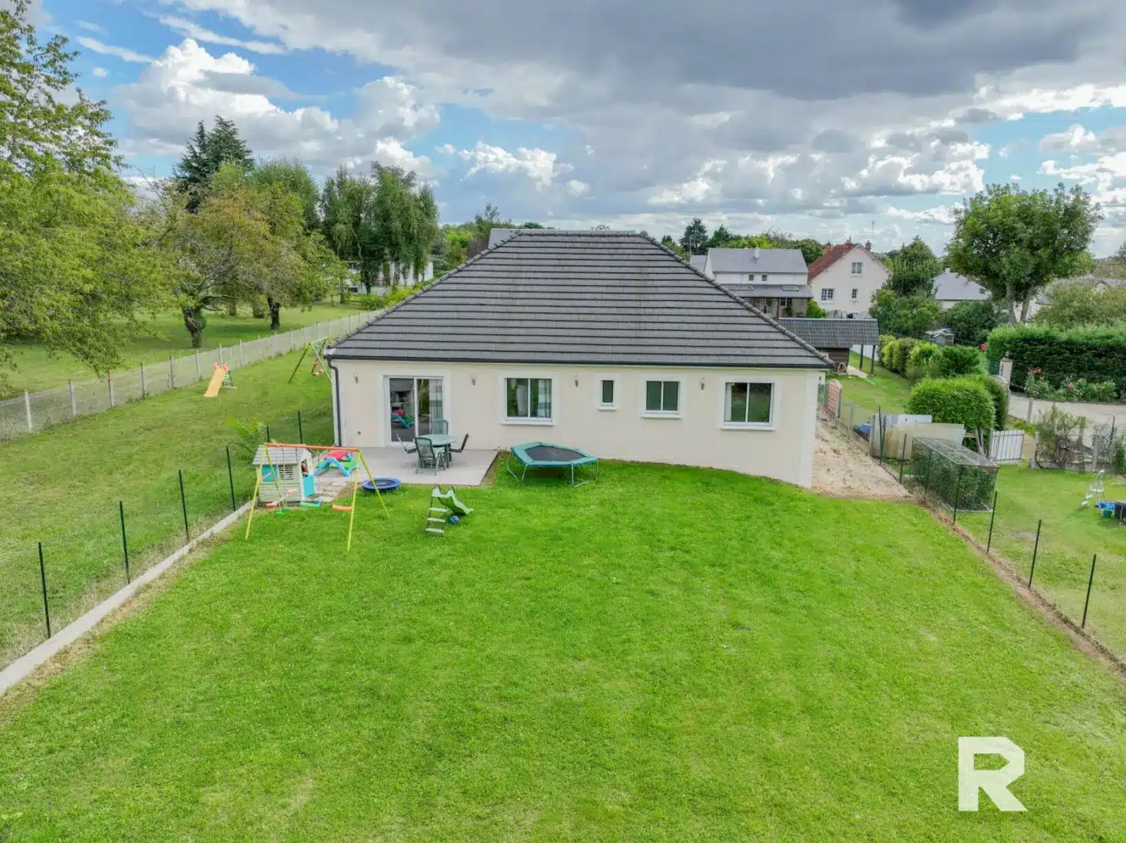 Maison_VM943-RESIDE_Immobilier-14-scaled Pavillon de 2028 – Secteur calme – Amilly Viroy