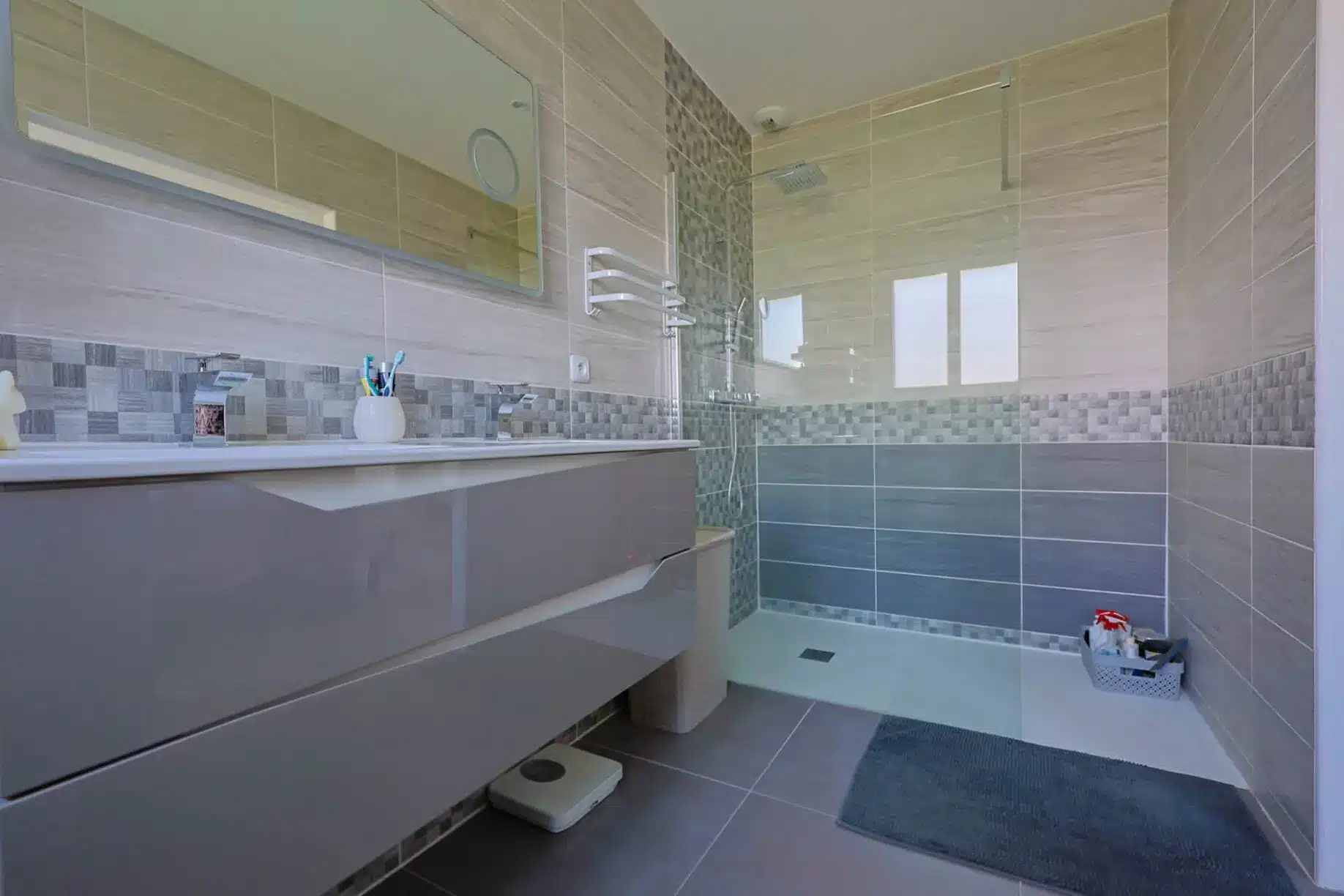 Maison_VM943-RESIDE_Immobilier-5-scaled Pavillon de 2028 – Secteur calme – Amilly Viroy