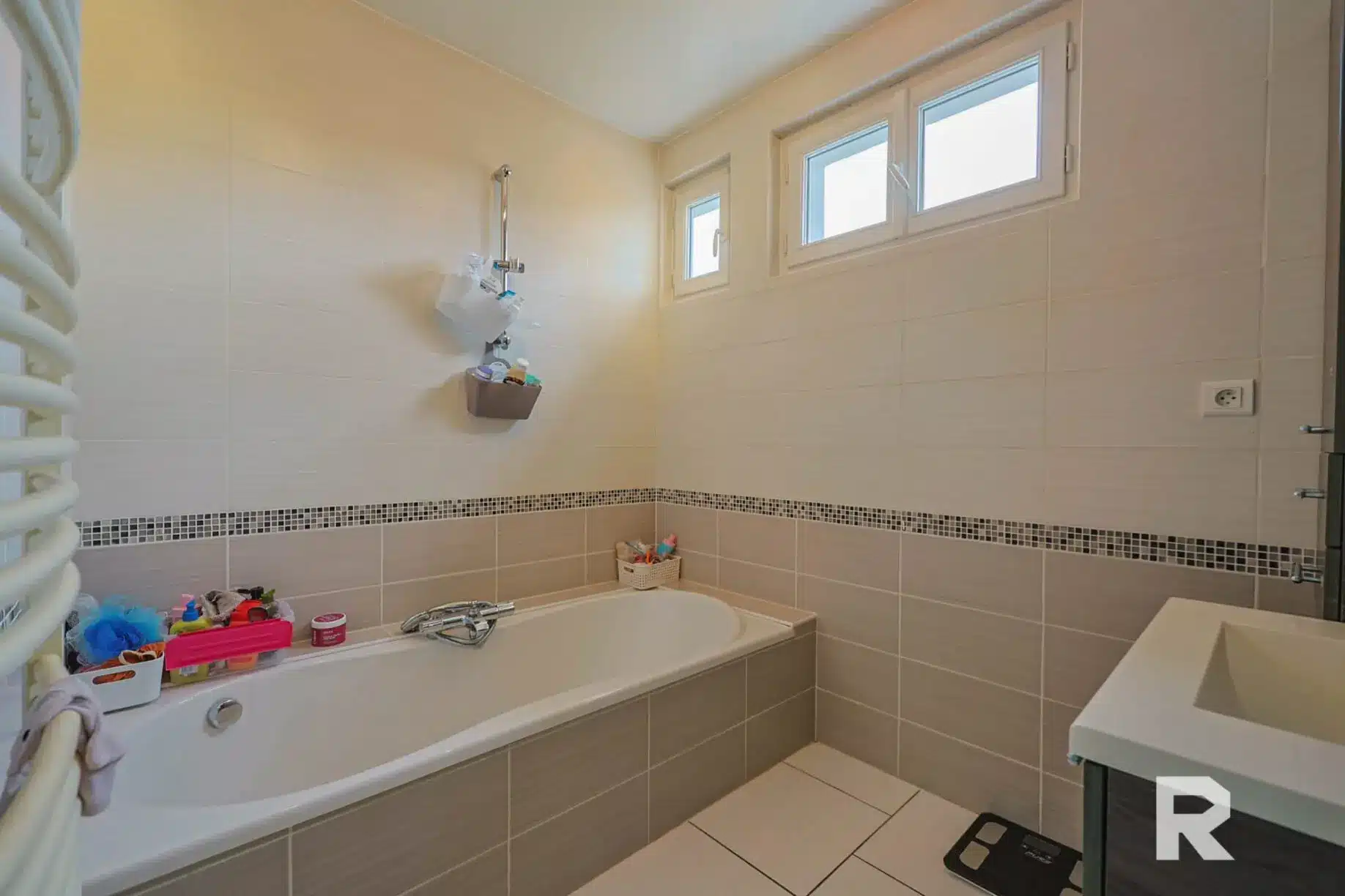 Maison_VM986-RESIDE_Immobilier-10-scaled Maison Familliale – 4 chambres – Gros Mouin