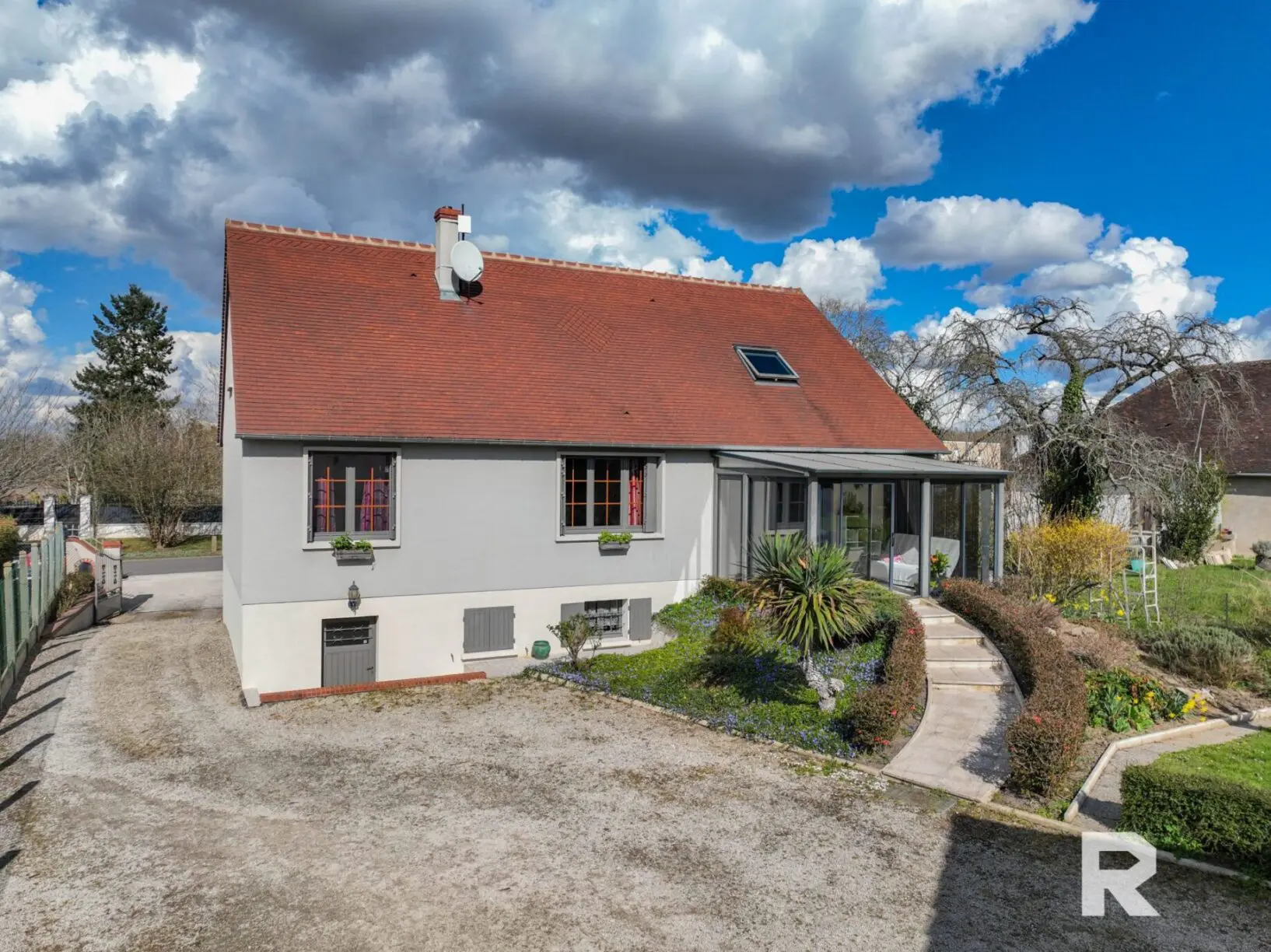 Maison_VM995-RESIDE_Immobilier-1-scaled Maison Famillial – 4 chambres – Sous sol – Garage