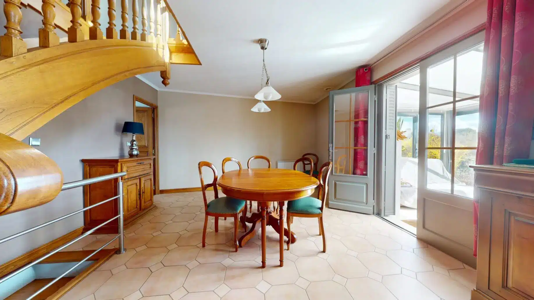 Maison_VM995-RESIDE_Immobilier-10-scaled Maison Famillial – 4 chambres – Sous sol – Garage