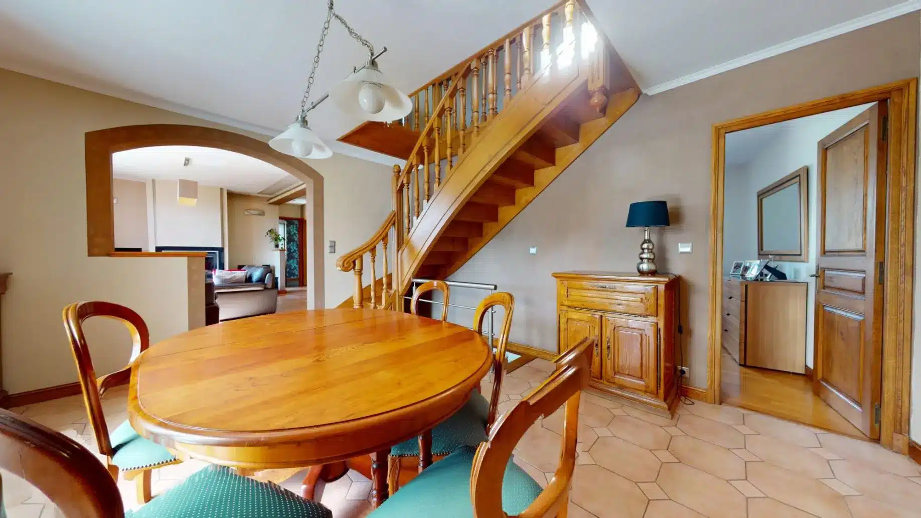 Maison_VM995-RESIDE_Immobilier-11-scaled Maison Famillial – 4 chambres – Sous sol – Garage
