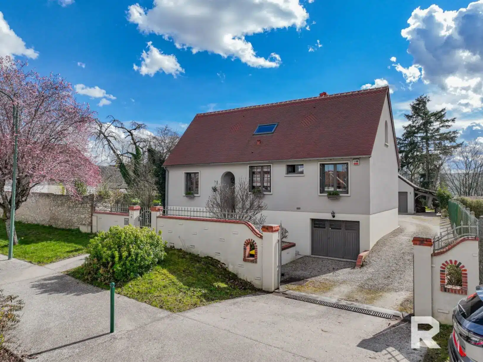 Maison_VM995-RESIDE_Immobilier-scaled Maison Famillial – 4 chambres – Sous sol – Garage