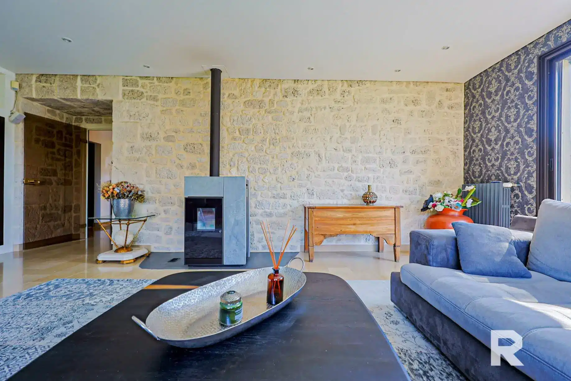 Maison_VM996-RESIDE_Immobilier-4-scaled Maison d’architecte – haut de gamme – 5 chambres