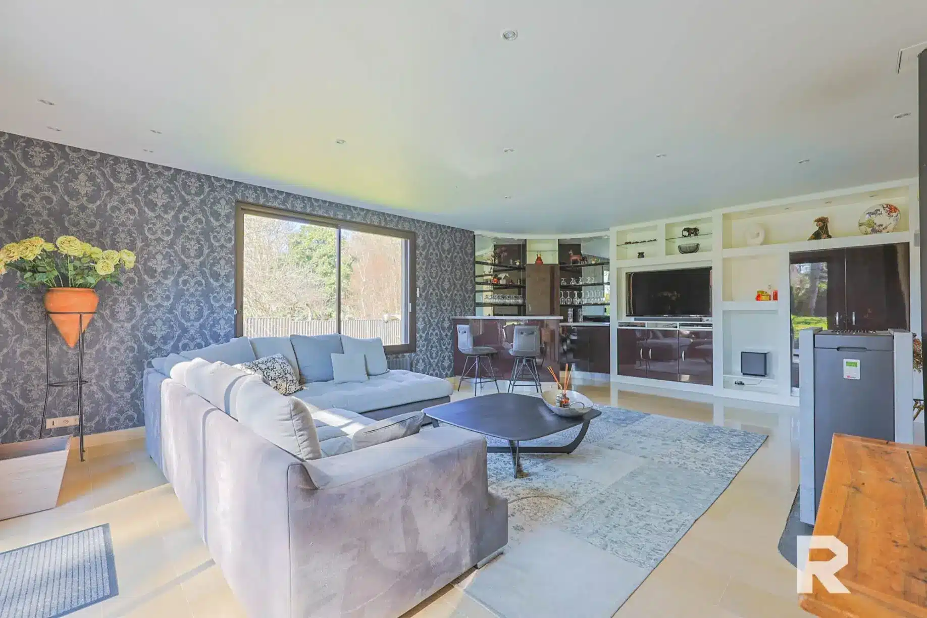 Maison_VM996-RESIDE_Immobilier-5-scaled Maison d’architecte – haut de gamme – 5 chambres