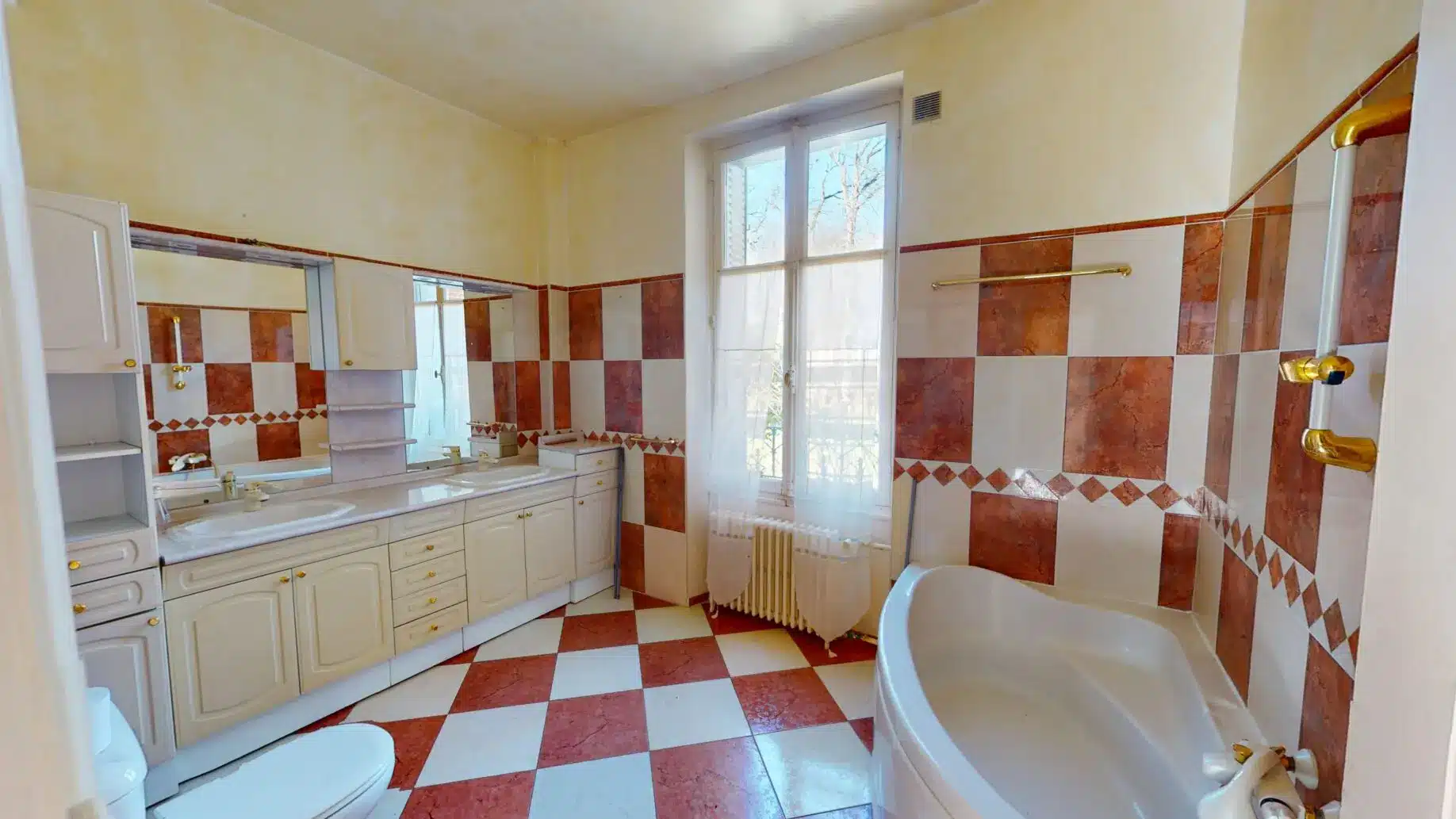 Sans-titre-03242025_124027-scaled Manoir