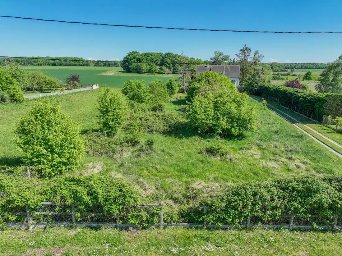 terrain 1450m2 – amilly · 49 000 €