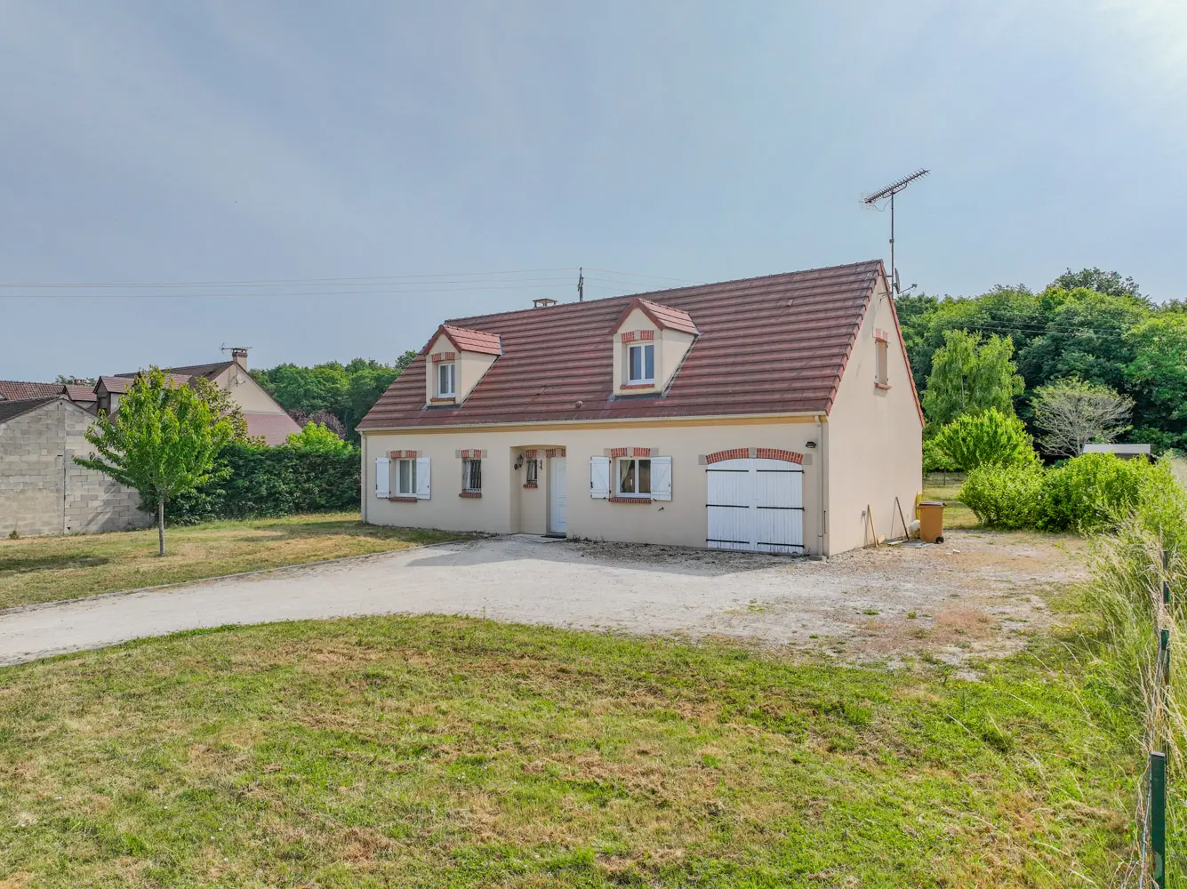 dji_fly_20250610_104608_19_1749545432063_photo-2 Maison Familiale – 4 chambres – 2 salles d’eaux