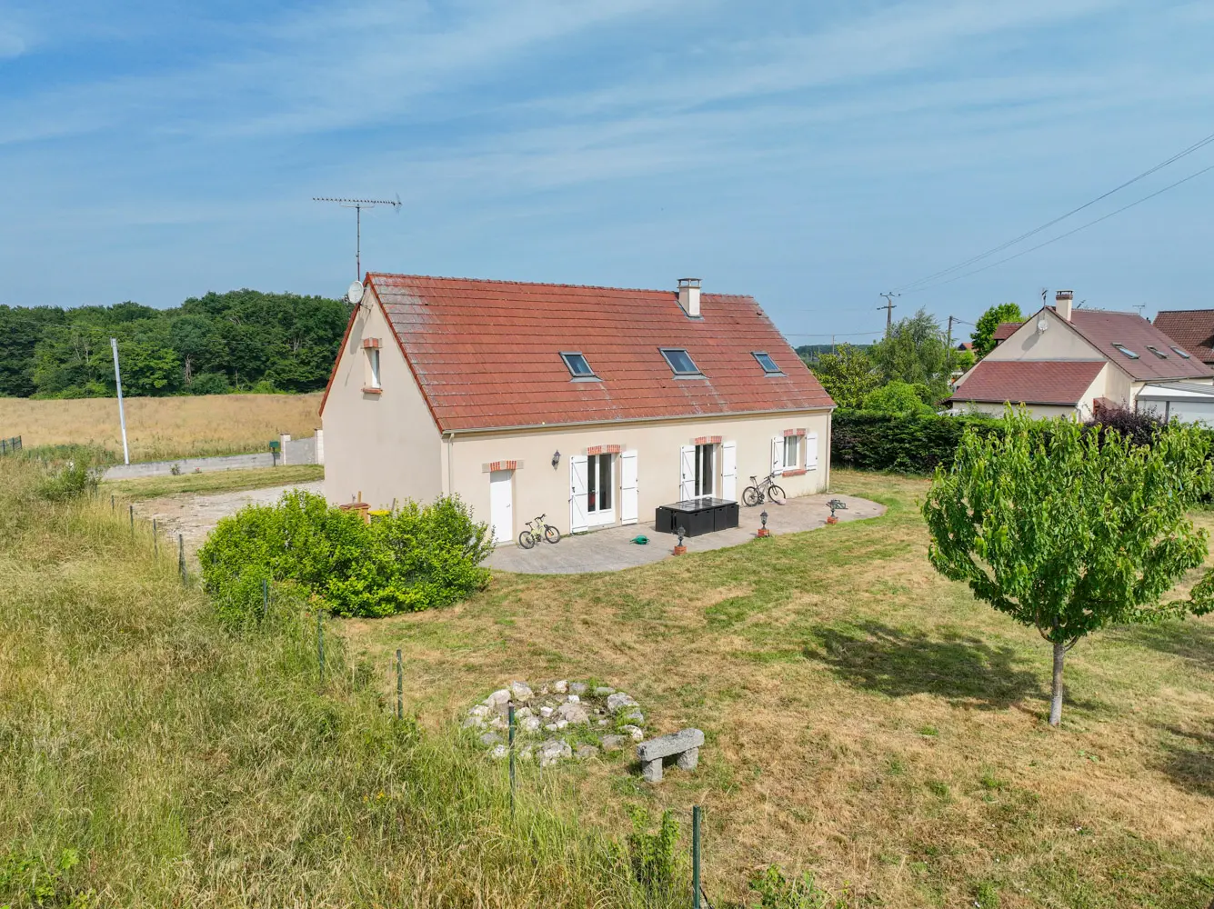 dji_fly_20250610_104832_25_1749545415621_photo-2 Maison Familiale – 4 chambres – 2 salles d’eaux
