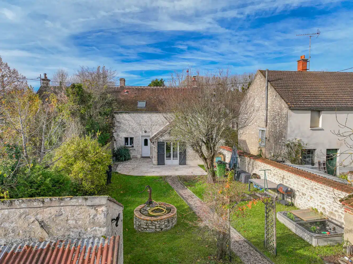 dji_fly_20251104_110558_201_1762250837215_photo (1) Maison Familiale – 3 chambres