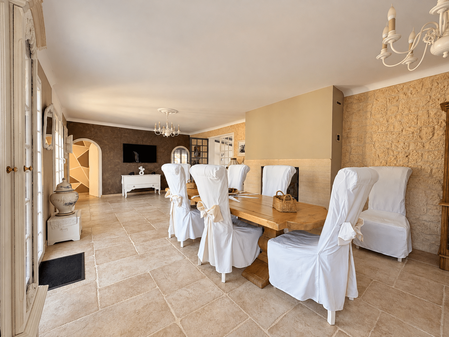 37E25ACC-53B6-46BB-8FEA-EE4A8B93D2DB BRIARE – PROPRIÉTÉ AVEC DEUX HABITATIONS ET PISCINE