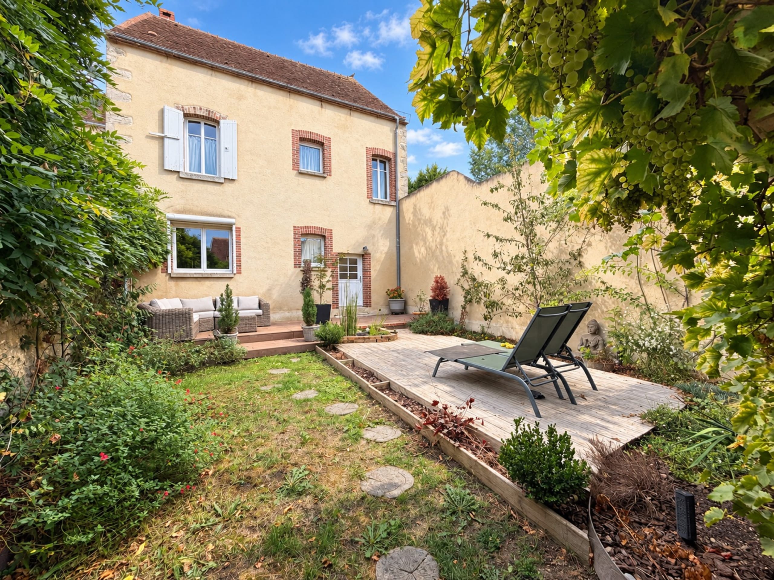 Maison 6 pièces 173 m² · à Ferrières-en-Gâtinais · 173 m² · 245 000 €