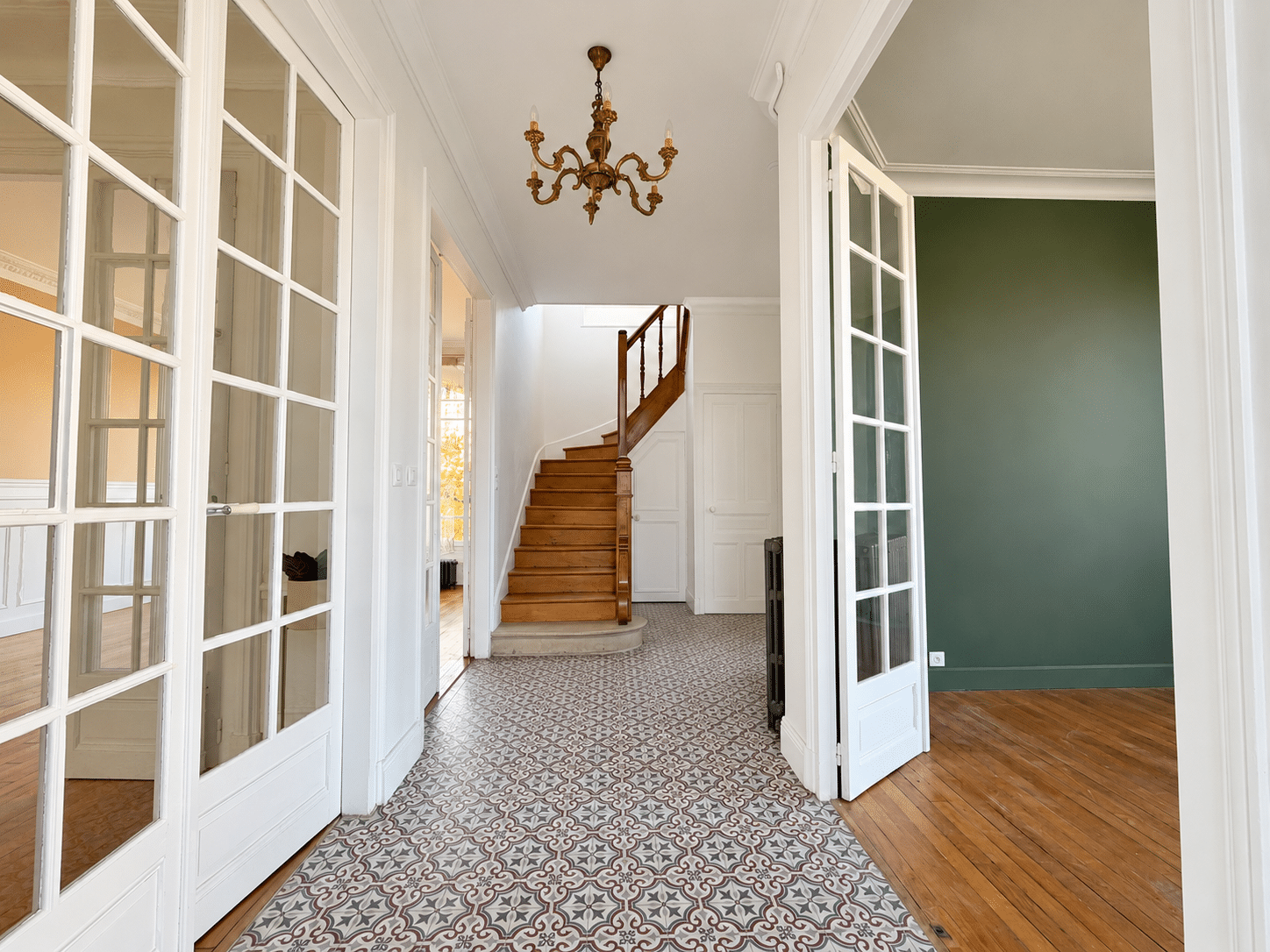 B32A3A03-07EE-44C7-A658-4D67599C8592 Maison 6 chambres | Montargis