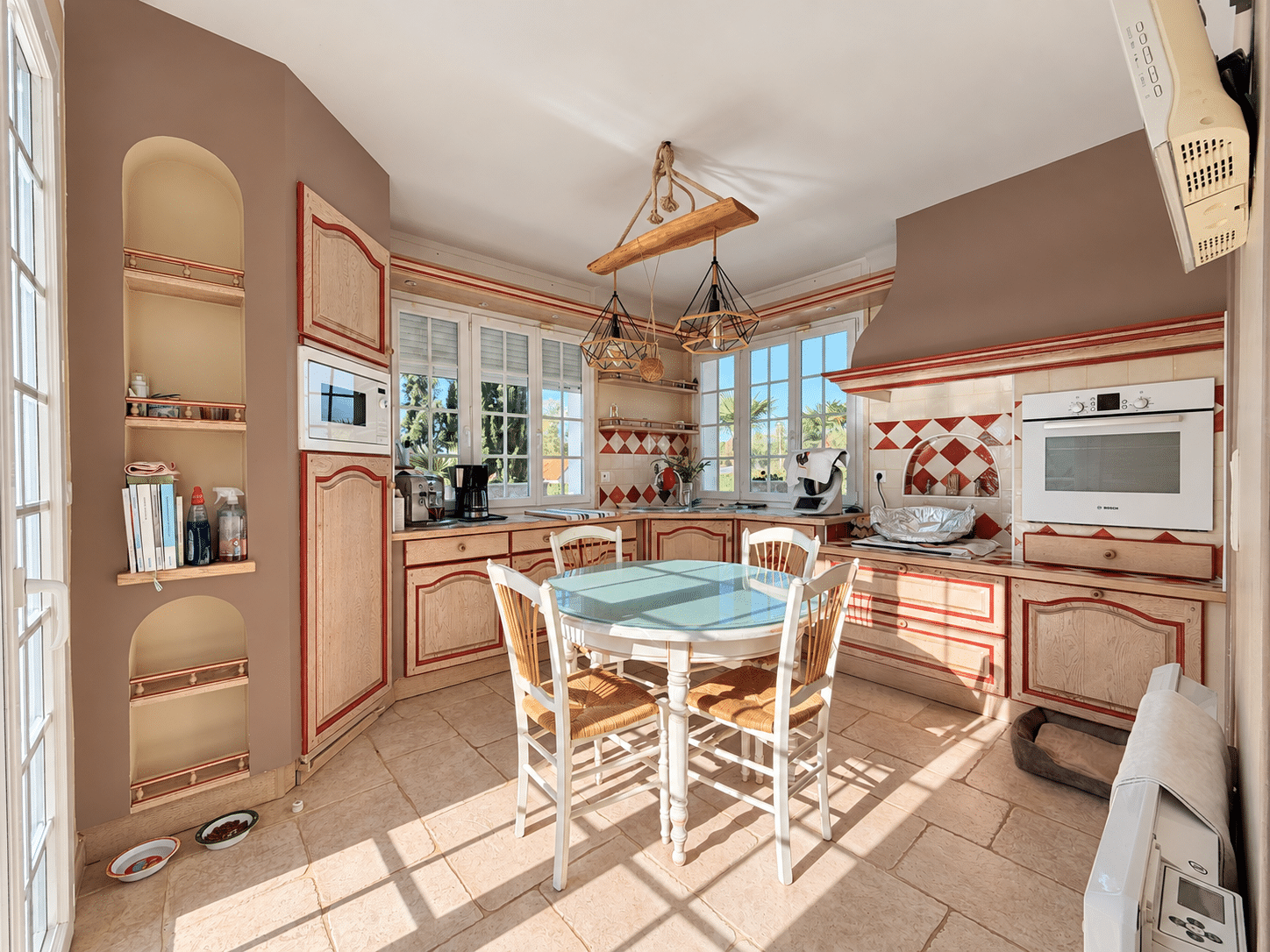 BB1F600F-F048-47FF-B91C-E04A3FF6E9BA BRIARE – PROPRIÉTÉ AVEC DEUX HABITATIONS ET PISCINE